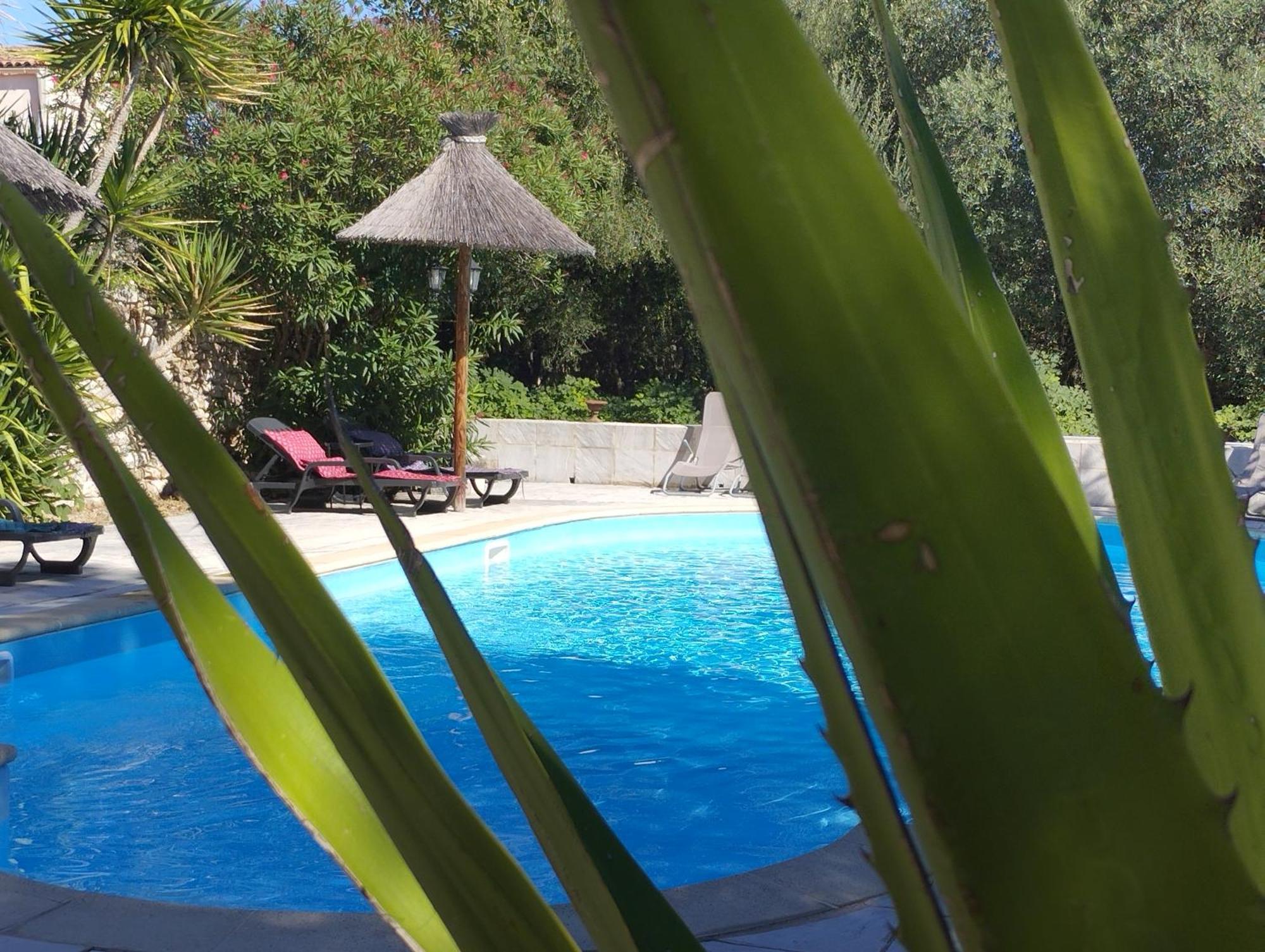 Logis Hotel Restaurant L'Esquielle Saint-Genies-de-Malgoires المظهر الخارجي الصورة