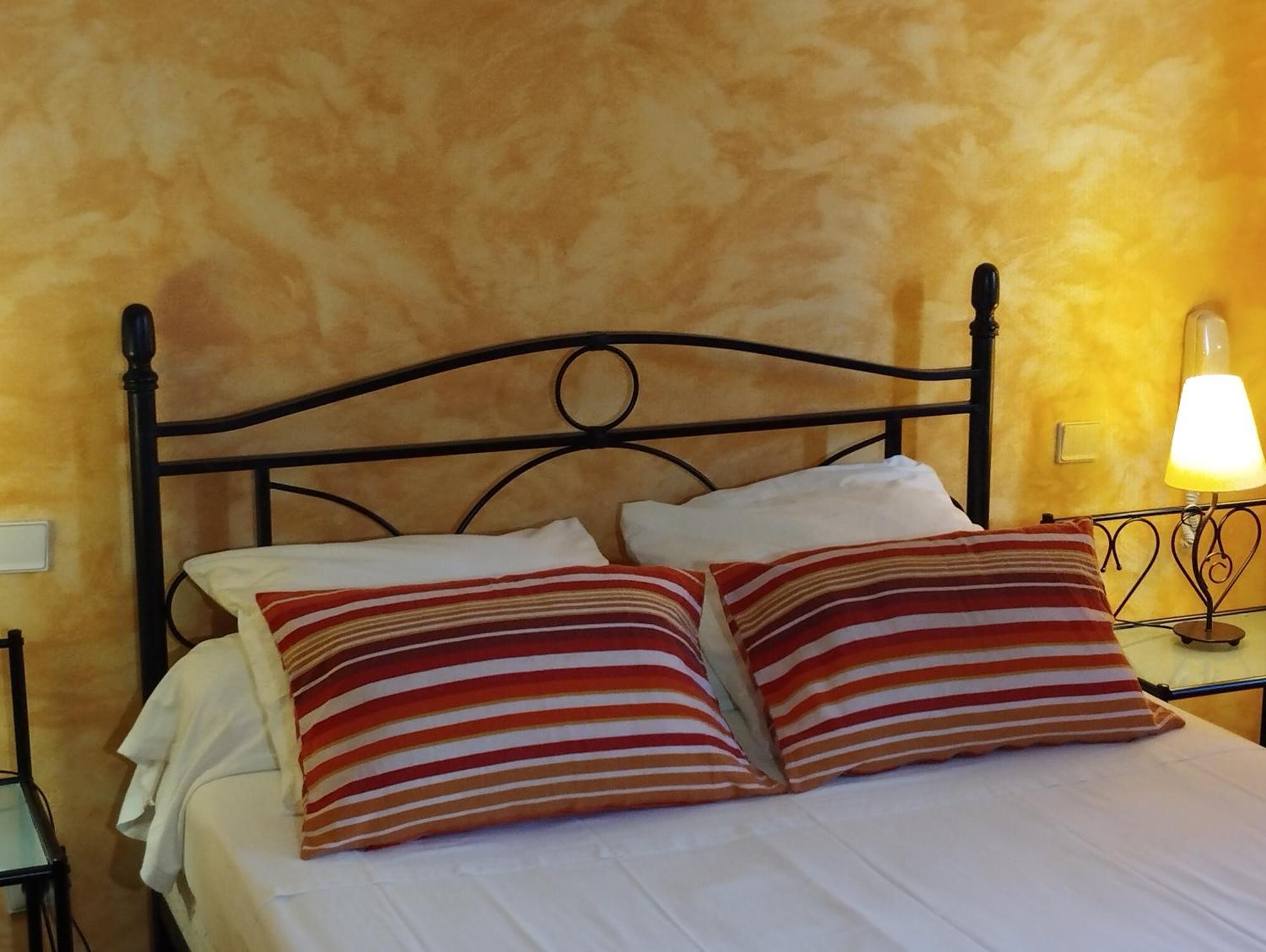 Logis Hotel Restaurant L'Esquielle Saint-Genies-de-Malgoires المظهر الخارجي الصورة