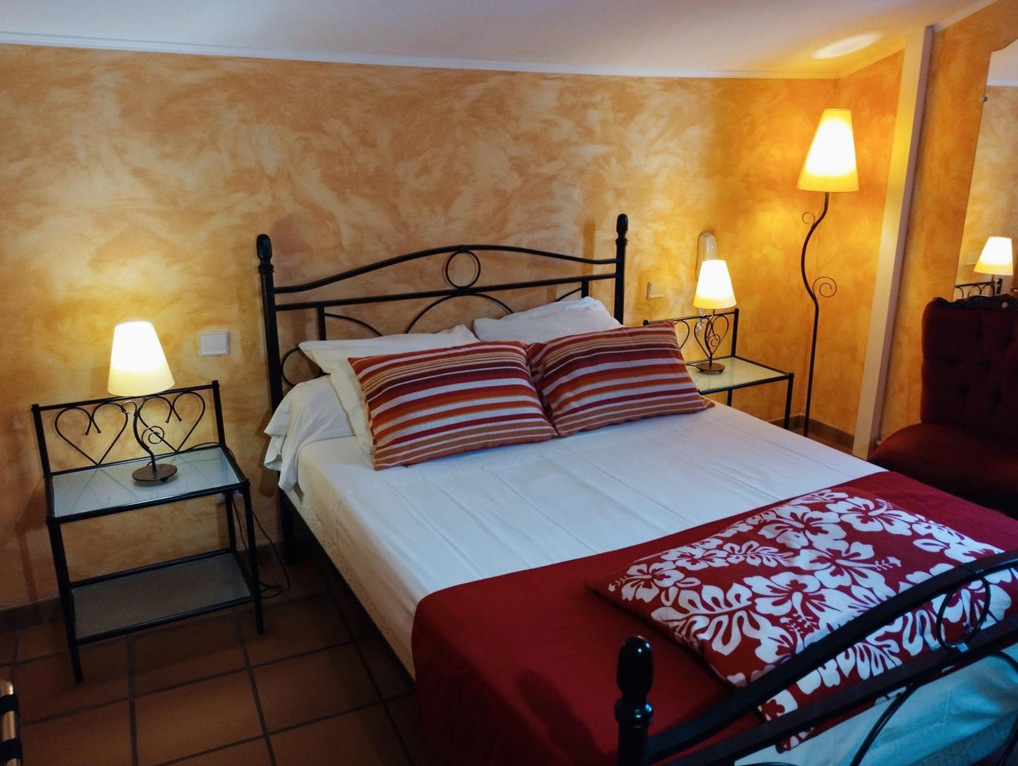 Logis Hotel Restaurant L'Esquielle Saint-Genies-de-Malgoires المظهر الخارجي الصورة