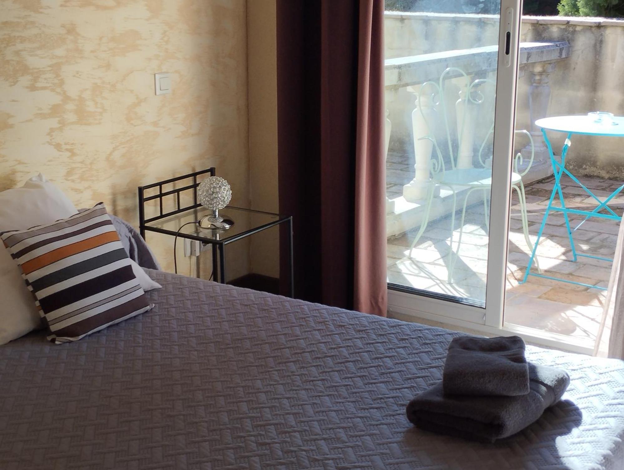 Logis Hotel Restaurant L'Esquielle Saint-Genies-de-Malgoires المظهر الخارجي الصورة